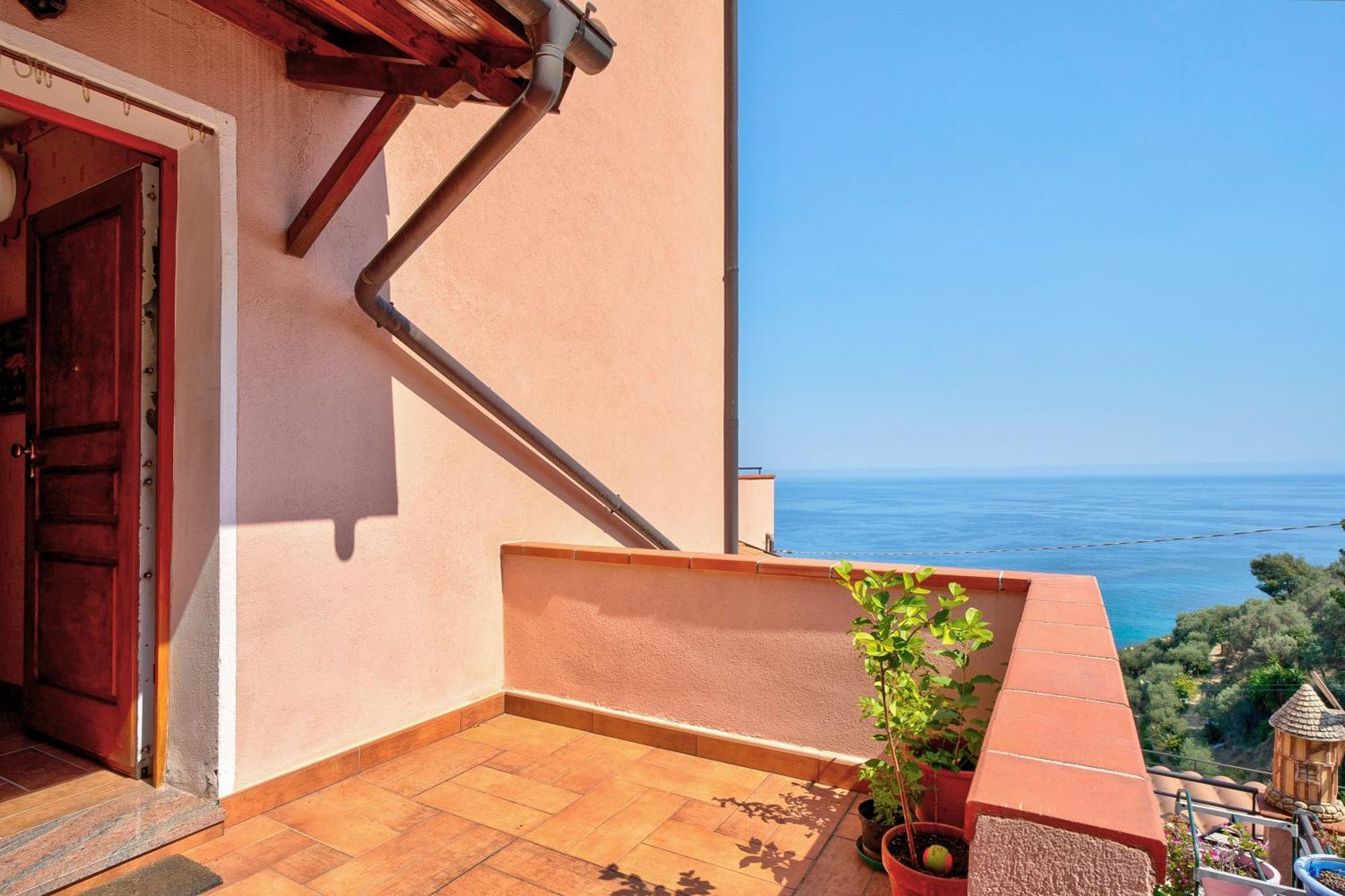 Casa Scotland Lejlighed Ventimiglia Eksteriør billede